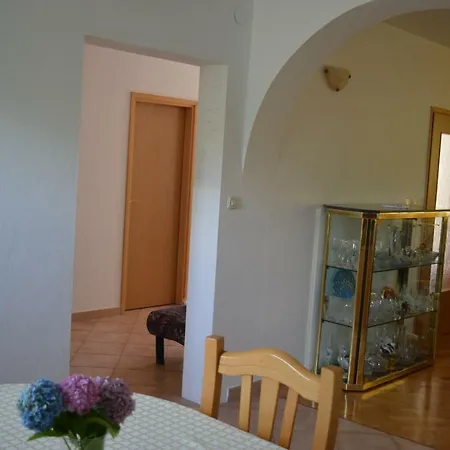 Apartament Pergola *